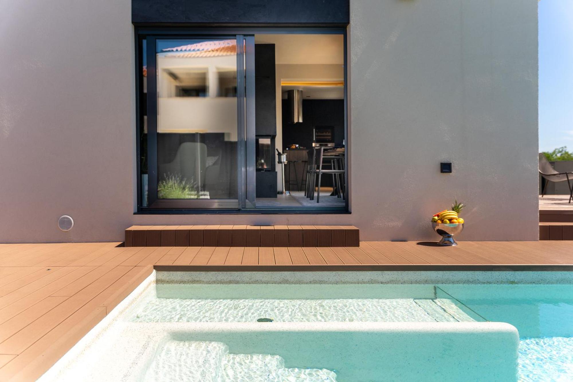 Ferienhaus Mare Exclusive Mit Pool Und Fitnesstudio Poreč