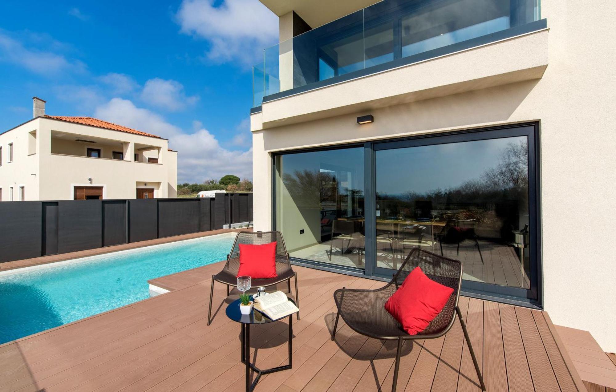 Ferienhaus Mare Exclusive Mit Pool Und Fitnesstudio Poreč